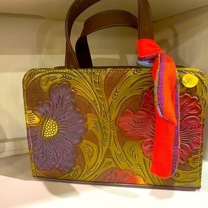 Hand bags colorful traditional design